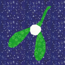 Load image into Gallery viewer, Mistletoe, Foundation Paper Piecing Pattern (FPP Pattern), Quilt Block, 3 sizes FPP Patterns- Full Bobbin Designs foundation paper piecing patterns quilt block patterns sewing patterns