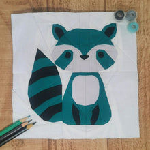 Load image into Gallery viewer, Raccoon, Foundation Paper Piecing Pattern (FPP Pattern), Quilt Block, 4 sizes FPP Patterns- Full Bobbin Designs foundation paper piecing patterns quilt block patterns sewing patterns